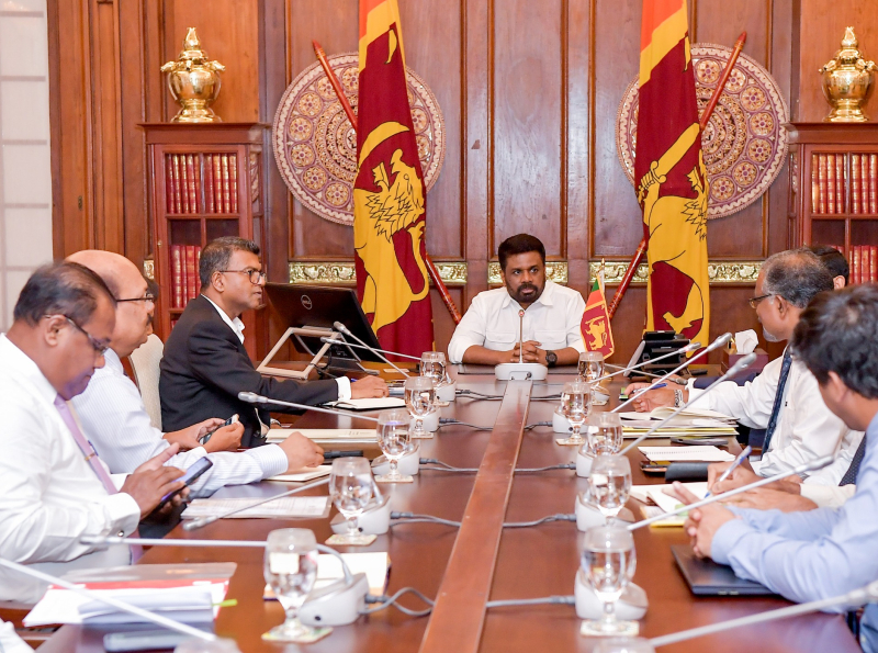 මෝටර් රථ ආනයනය, බදු ප්‍රතිසංස්කරණ සහ ඩිජිටල්කරණය පිළිබඳ  ජනාධිපතිවරයා සහ මුදල් අමාත්‍යංශ නිලධාරීන් අතර සාකච්ඡා 